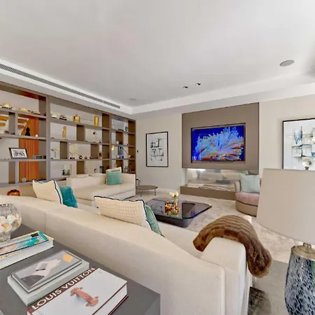 Spacious For 12 In Puerto Banus