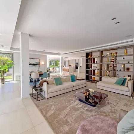 Spacious For 12 In Puerto Banus فيلة *
